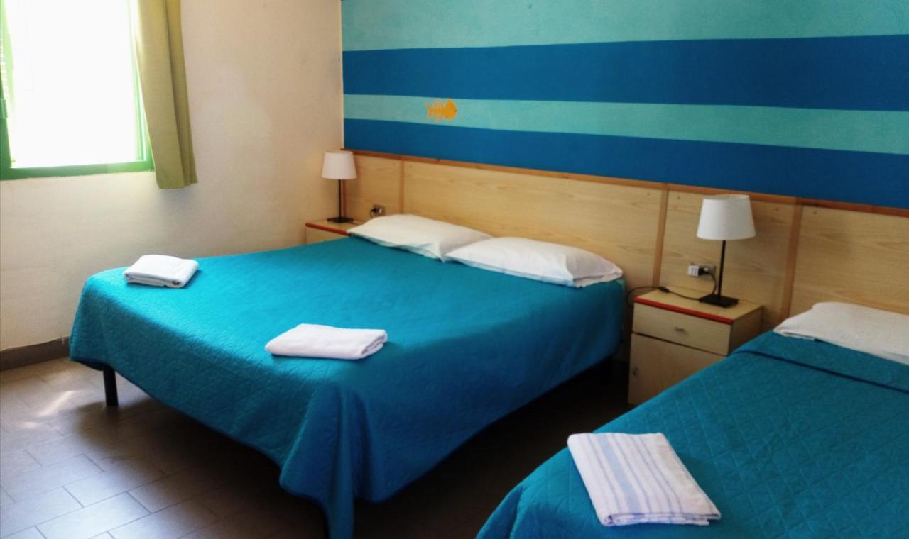 Hotel Lupo Di Mare Marina di Castagneto Carducci Exteriör bild